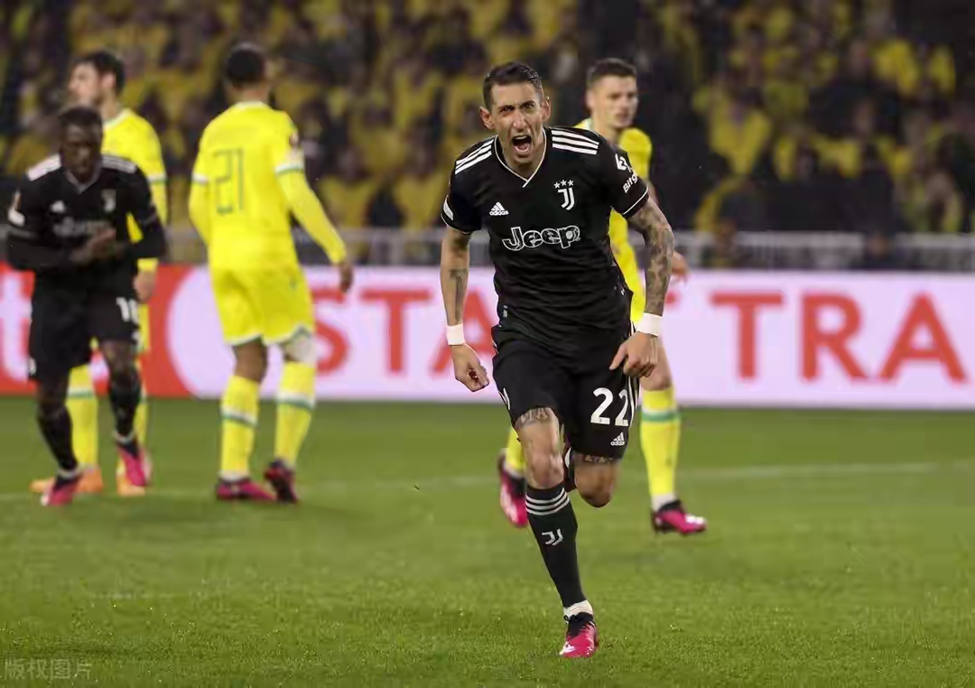 乌拉圭爆冷日本，迪马利亚完成帽子戏法的简单介绍