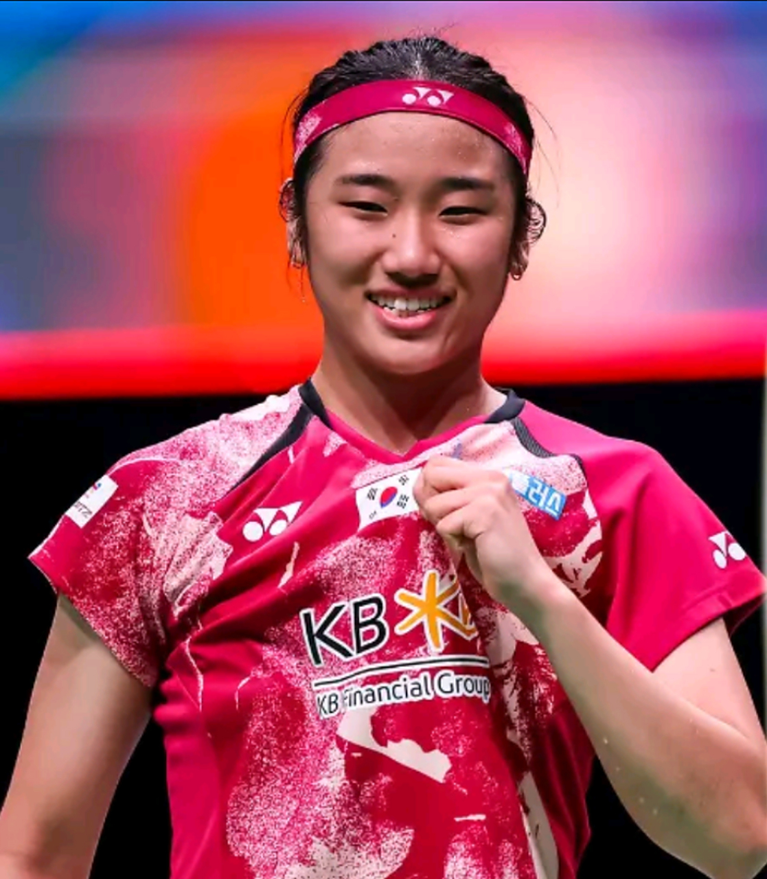 韩国羽毛球队轻取英格兰羽毛球队，马琳送出助攻的简单介绍