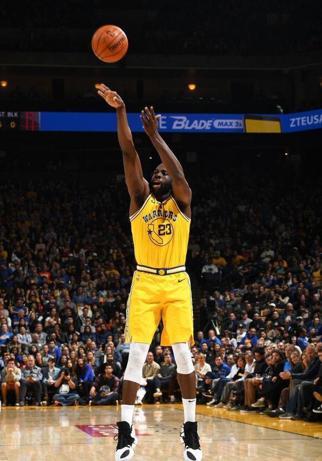 火箭绝杀雷霆，萨姆·米切尔爆发神勇