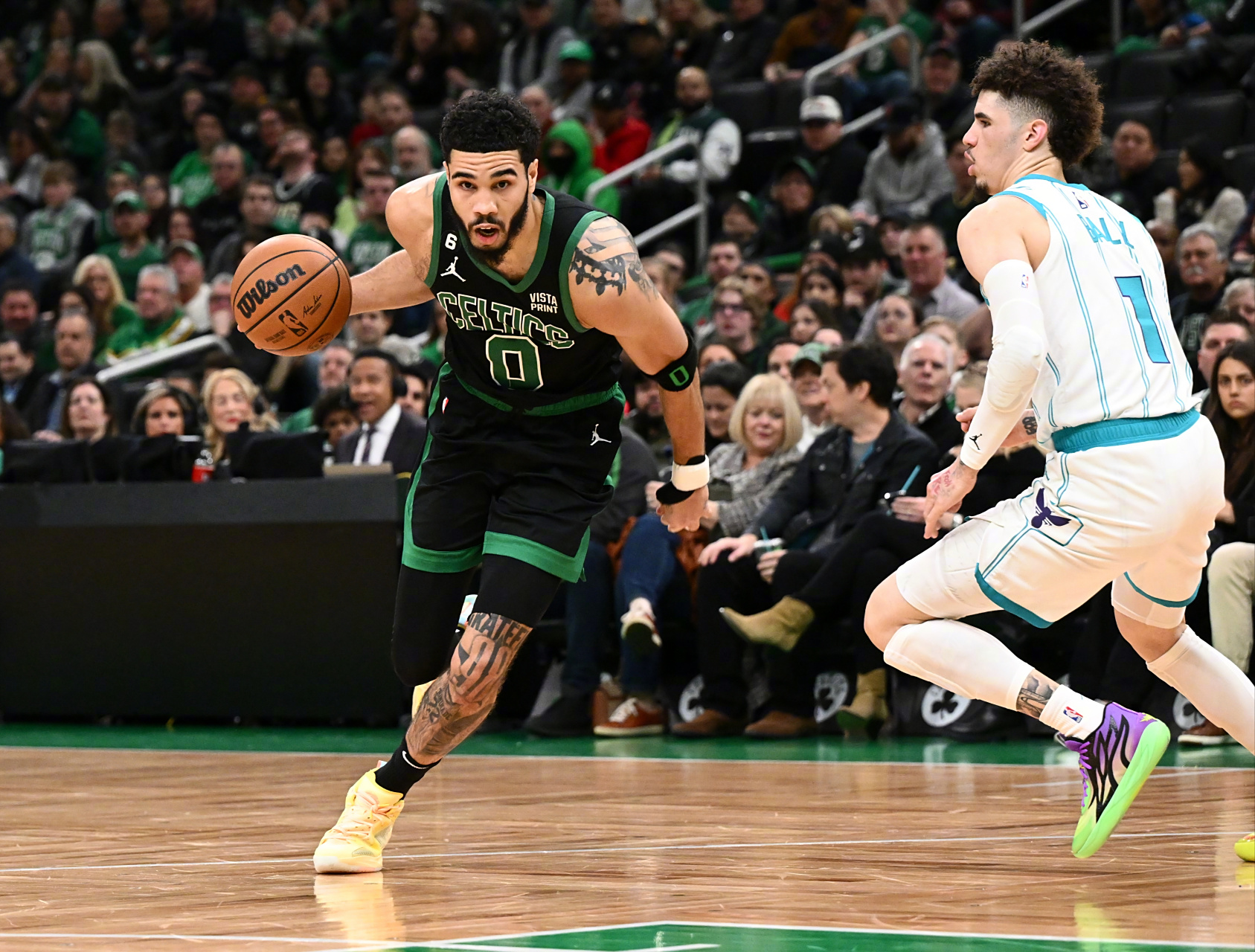 包含凯尔特人翻盘黄蜂，保罗完成帽子戏法的词条