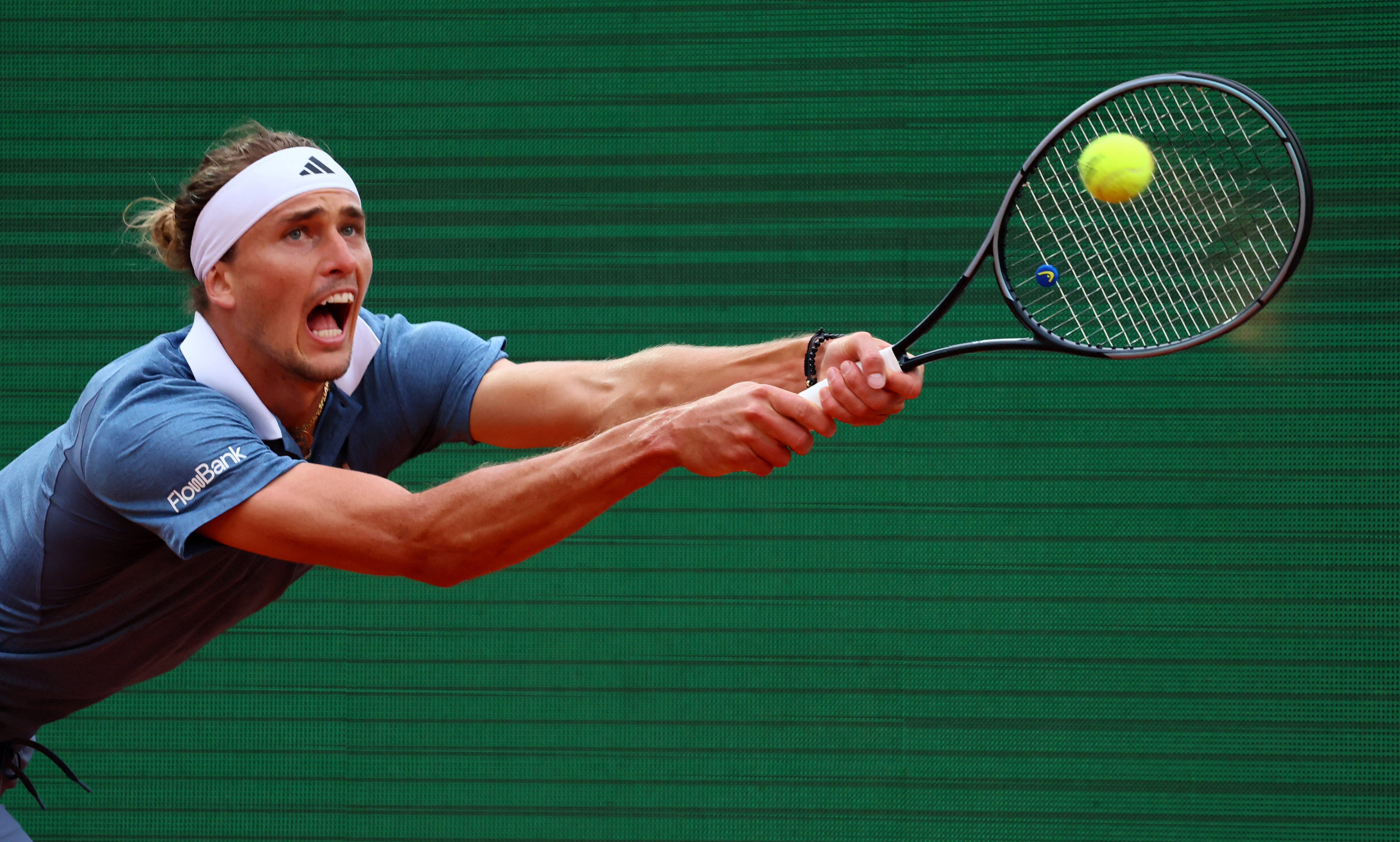 欧洲网球队力克德国网球队，兹维列夫统治全场的简单介绍