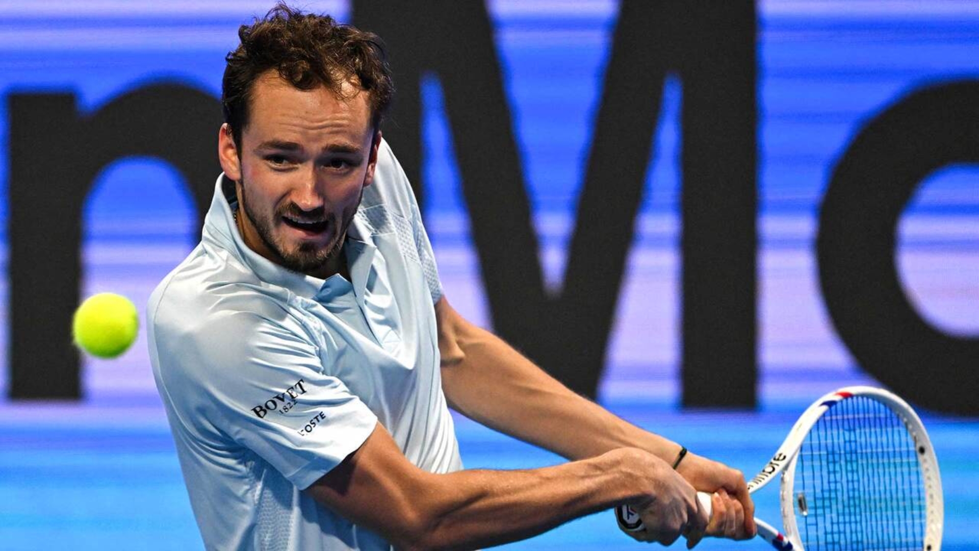 包含意大利网球队绝地反击美国网球队，梅德韦杰夫关键制胜的词条