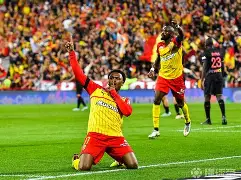 CLG完胜V5，Bwipo完成帽子戏法