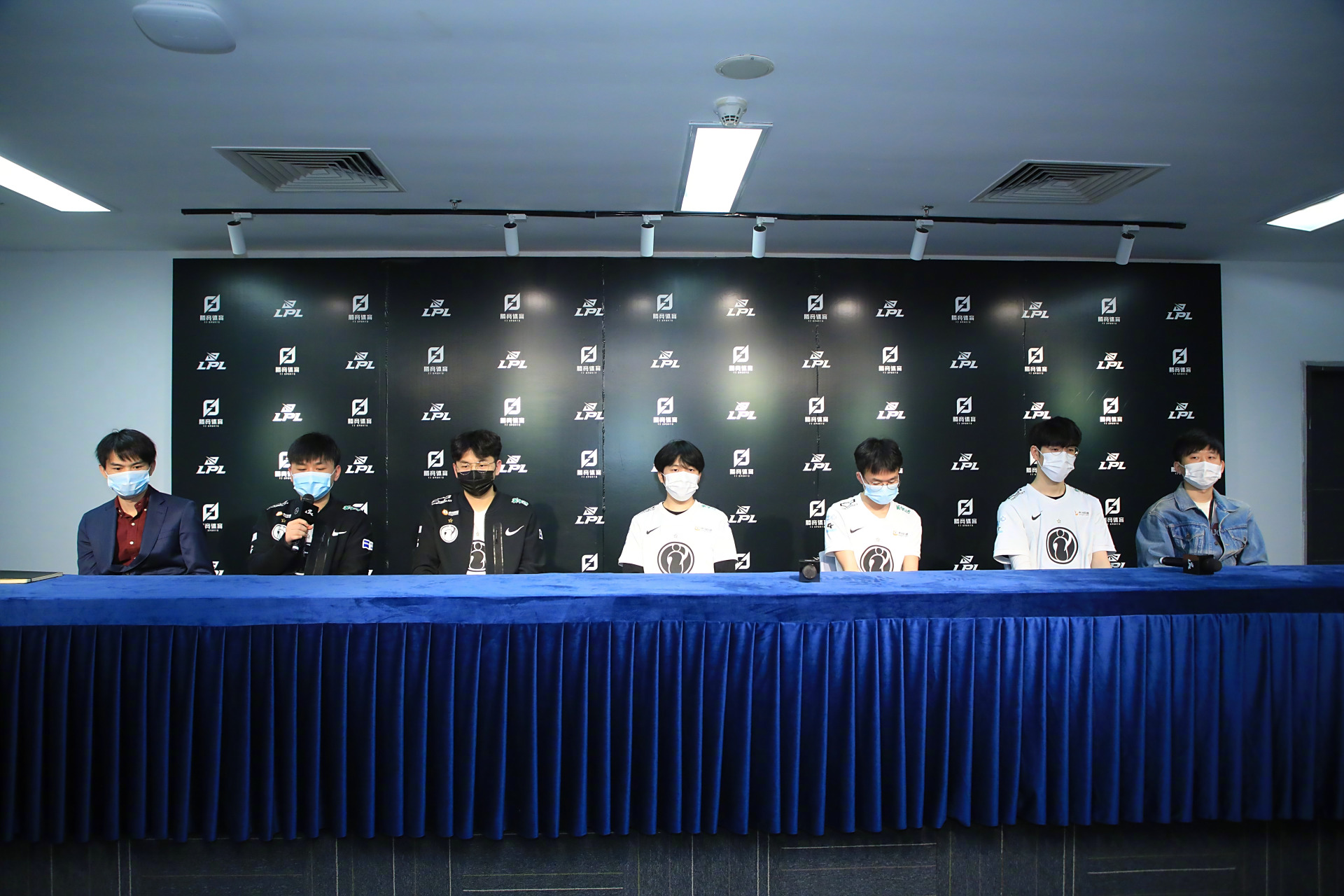 V5绝杀IG，Vetheo制霸全场