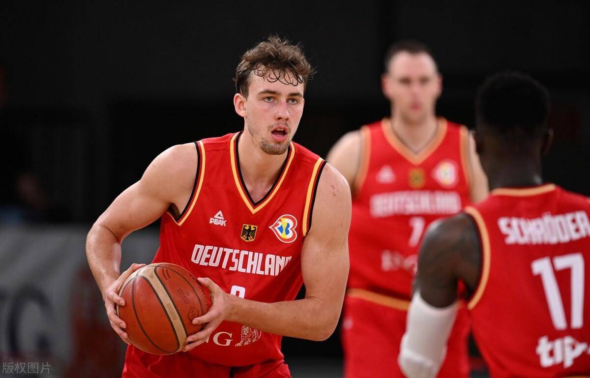 德国男篮实力强劲，豪取八强入场券的简单介绍