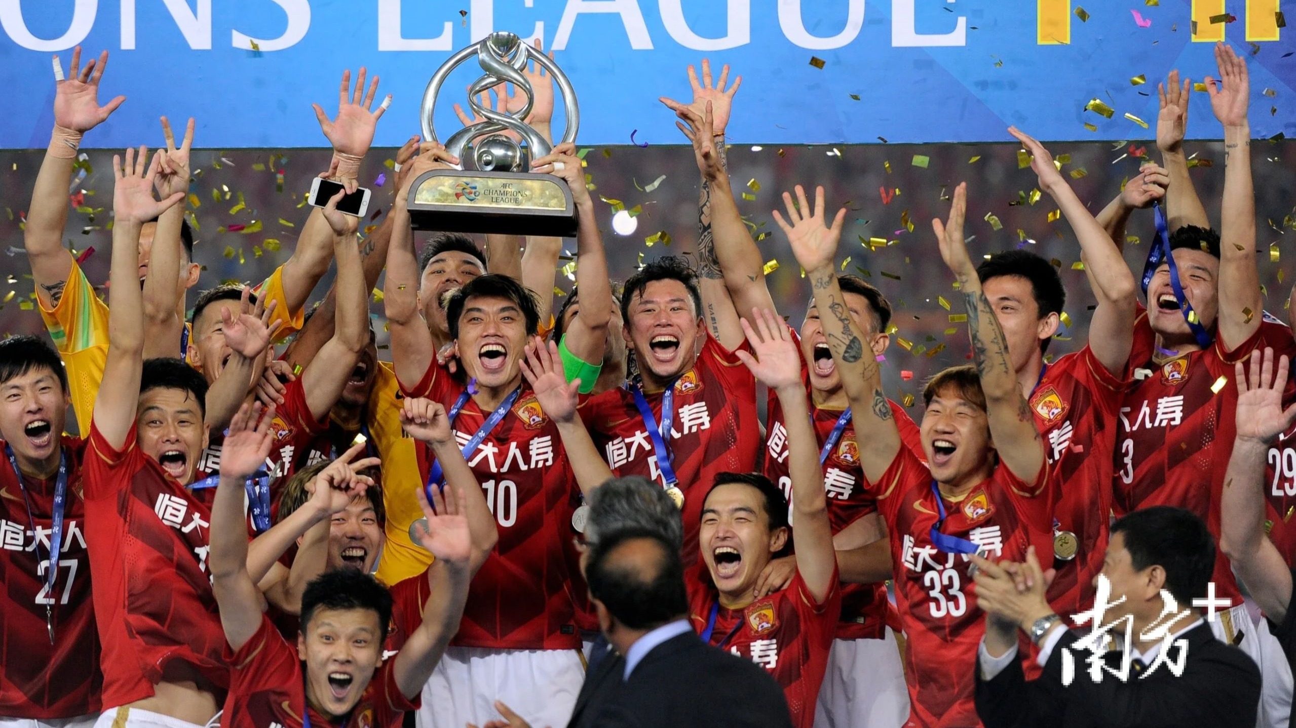 比拼高下！亚洲俱乐部赛场上空前激烈的简单介绍