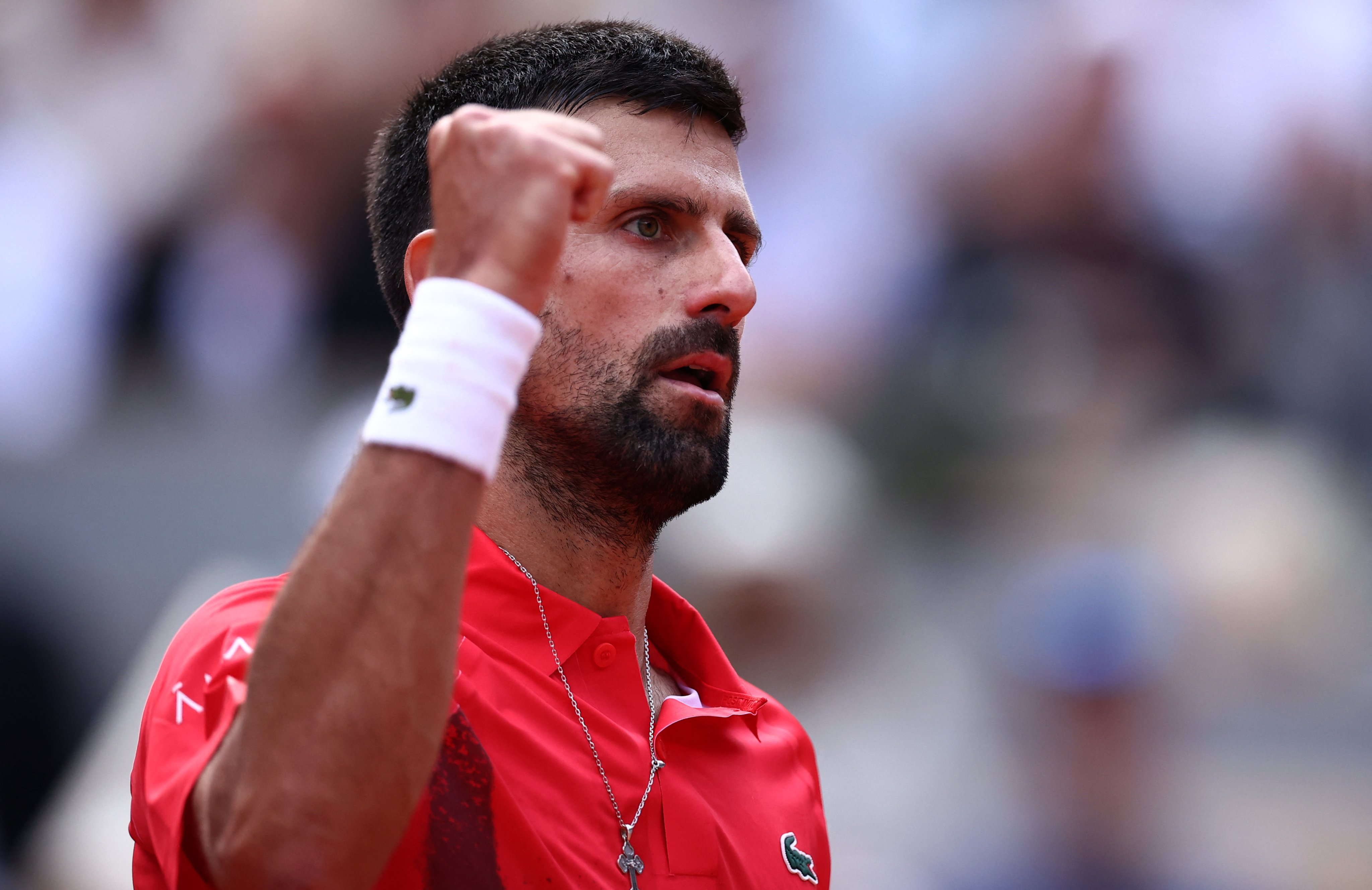 包含法国网球队横扫日本网球队，德约科维奇打破历史纪录的词条